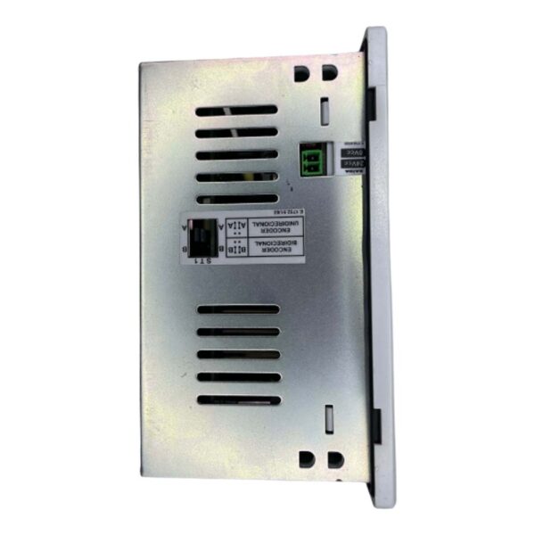 1752P12 - Image 2